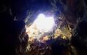Ανατριχιαστικά ευρήματα μαγείας σε σπήλαιο -βάραθρο στο Πετροχώρι Θέρμου (ΦΩΤΟ) - Φωτογραφία 16