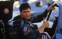Top Gun: Η «κρυμμένη» αεροπορική τραγωδία πίσω από τα εναέρια «κόλπα» του Τομ Κρουζ
