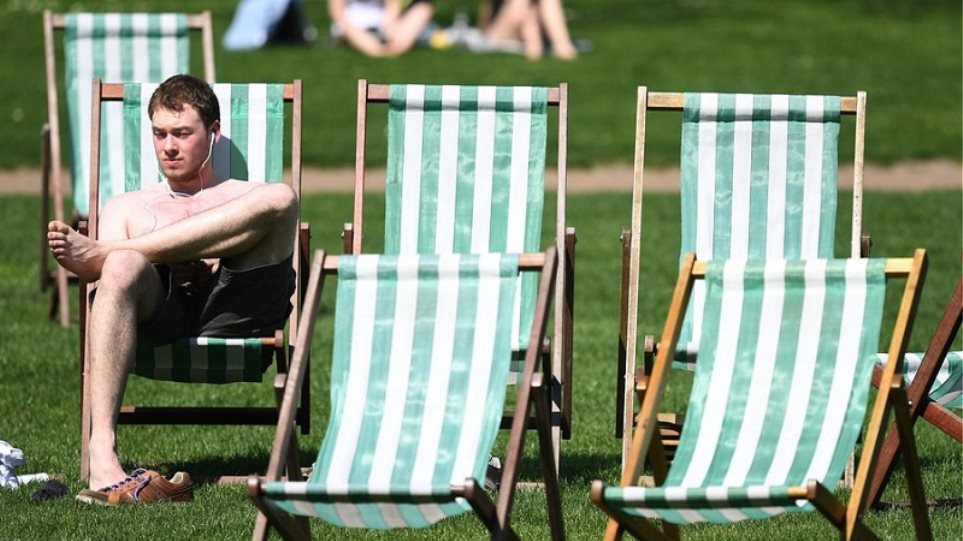 Βρετανία: Η πιο ζεστή μέρα του Απριλίου από το 1949 - Φωτογραφία 1