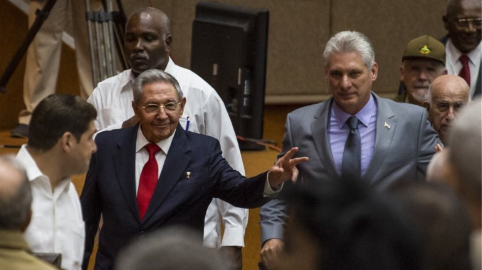Ποιος είναι ο άνδρας που διαδέχεται τον Ραούλ Κάστρο στην προεδρία της Κούβας - Φωτογραφία 1