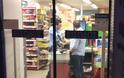 Νέα Φιλαδέλφεια: Ένοπλη ληστεία σε σούπερ μάρκετ - «Ξήλωσαν» δύο ταμεία
