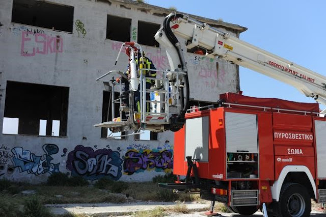 ΣΕΙΣΙΧΘΩΝ 2018 - Η μεγάλη άσκηση της πυροσβεστικής στον Πειραιά - Φωτογραφία 6