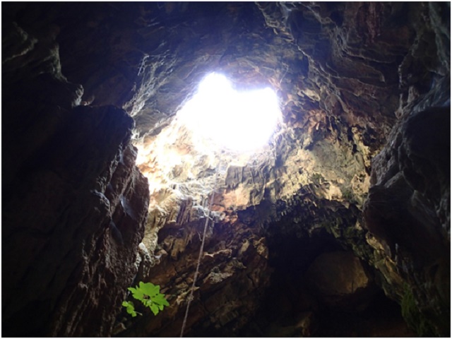 “Βλακώδης η σύνδεση των ευρημάτων στη σπηλιά με τους τρεις θανάτους'”, λέει ο σπηλαιολόγος (φωτο) - Φωτογραφία 10