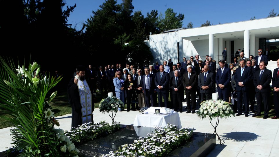 Τελέστηκε το μνημόσυνο για τα 20 χρόνια από το θάνατο του Κωνσταντίνου Καραμανλή - Φωτογραφία 1