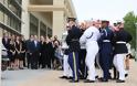 Η απίστευτη φωτογραφία από την κηδεία της Μπάρμπαρα Μπους: Χαμογελαστοί οι Ομπάμα, οι Κλίντον και η Μελάνια - Φωτογραφία 9
