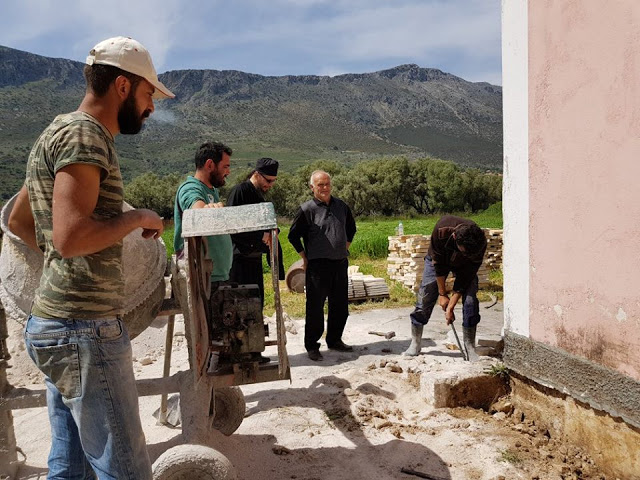 Πολιτιστικός Σύλλογος Κανδήλας: Ευχαριστίες στον Παρασκευά Λιότο και τα super market του, καθώς και στον Ηλία Λιβιτσάνη, για την σημαντική τους συμβολή  στην ανακαίνιση της εκκλησίας του Αη Γιώργη - Φωτογραφία 2