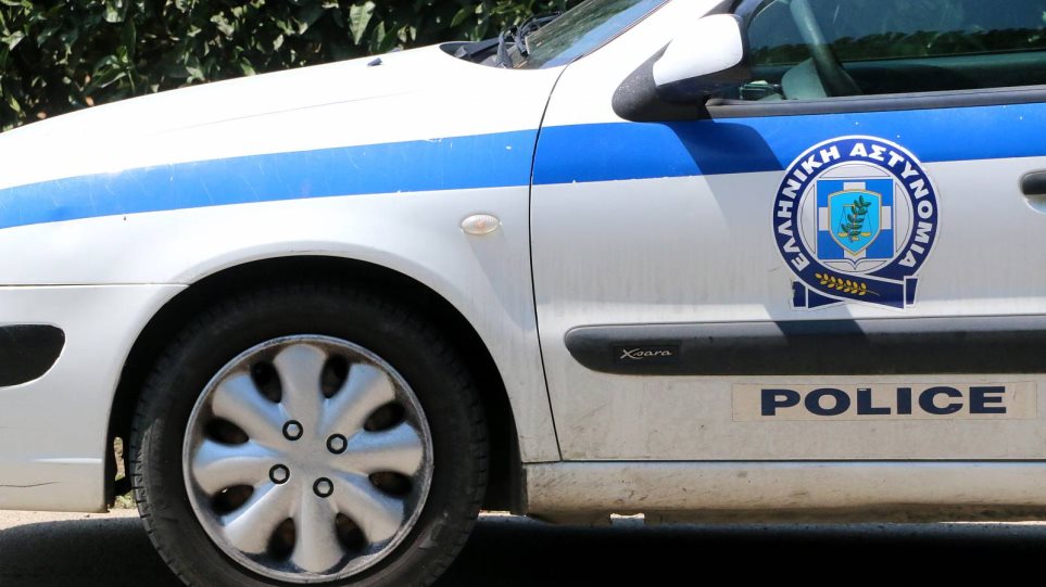 Εκβιαστές πυρπολούσαν αυτοκίνητα στην Αλεξανδρούπολη - Φωτογραφία 1