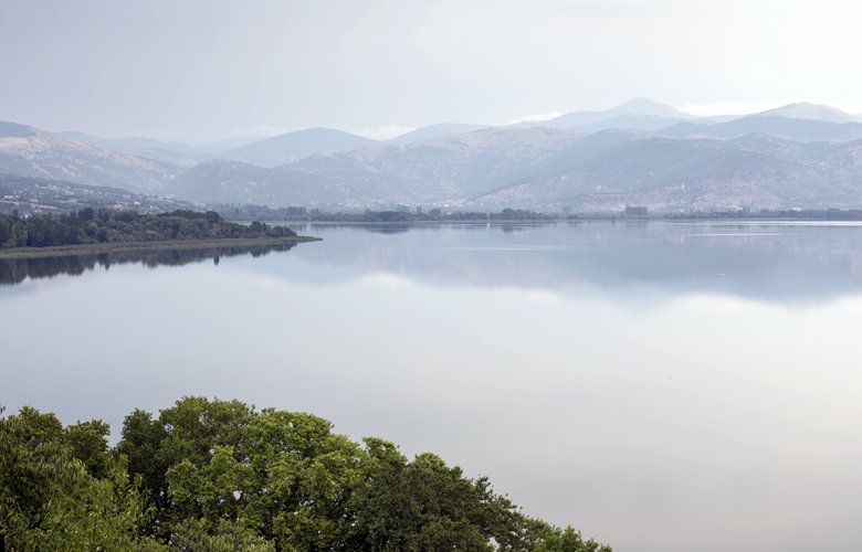 Η ανόθευτη φυσική ομορφιά της λίμνης Βεγορίτιδας - Φωτογραφία 1