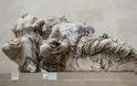 Τα γλυπτά του Παρθενώνα αλλάζουν χώρο στο βρετανικό μουσείο - Φωτογραφία 2