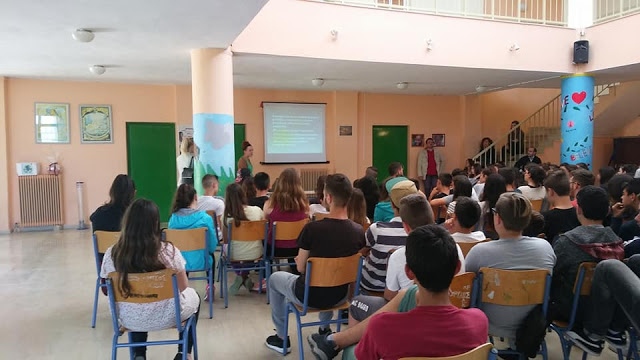 Εντυπωσίασε η ομιλία της Ψυχολόγου Αλεξάνδρας Χασακή στο Γυμνάσιο και Λυκειακές Τάξεις Παλαίρου για τη σχολική βία - Φωτογραφία 7