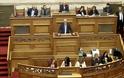 Γιούνκερ στη Βουλή: Έλληνες σας εξορκίζω, συνεχίστε τις προσπάθειες