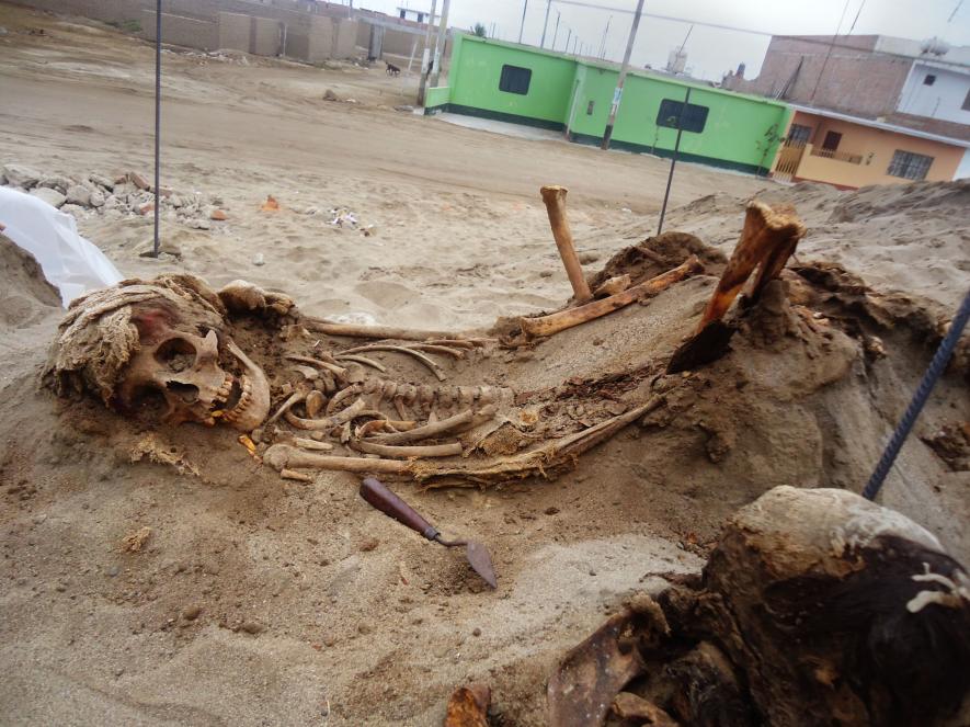 Αρχαιολόγοι βρήκαν ομαδικό τάφο με 140 παιδιά που θυσιάστηκαν στο Περού - Φωτογραφία 6