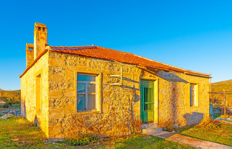 Ταξίδι στο γραφικό Πηγάδι Κυνουρίας που κατοικείται από το 1826 - Φωτογραφία 2