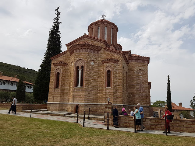 Προσκυνηματική Εκδρομή απο ΑΕΤΟ και ΑΡΧΟΝΤΟΧΩΡΙ στον τάφο του Αγίου Παϊσίου του Αγιορείτου στη Θεσσαλονίκη! (ΦΩΤΟ) - Φωτογραφία 20