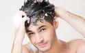 Αυτά είναι τα λάθη που κάνεις κατά το λούσιμο των μαλλιών σου, σύμφωνα με τους ειδικούς!