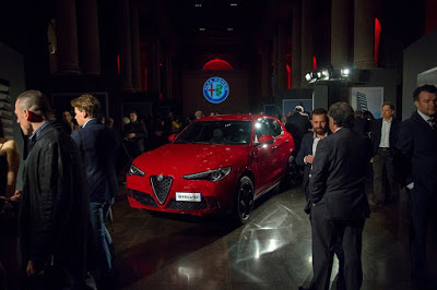 Η Alfa Romeo λανσάρει την Stelvio Quadrifoglio στο Auto China 2018 - Φωτογραφία 11