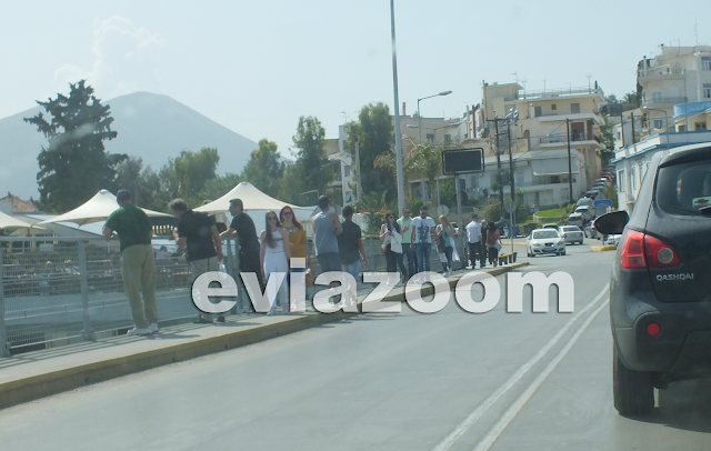 Πρωτομαγιά στη Χαλκίδα: Γέμισαν από κόσμο τα παραλιακά μαγαζιά της πόλης! (ΦΩΤΟ) - Φωτογραφία 7