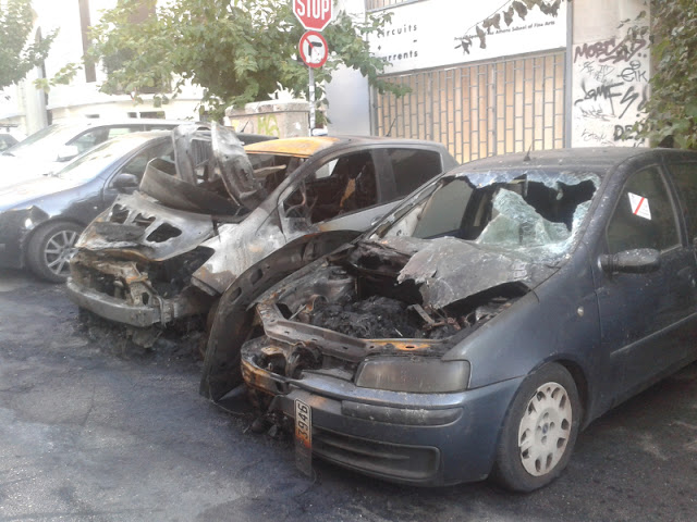 Στον εισαγγελέα οι κάτοικοι των Εξαρχείων: Δεν αντέχουμε άλλο -Εγκληματικότητα, καμένα ΙΧ και τοξικομανείς [Εικόνες] - Φωτογραφία 3