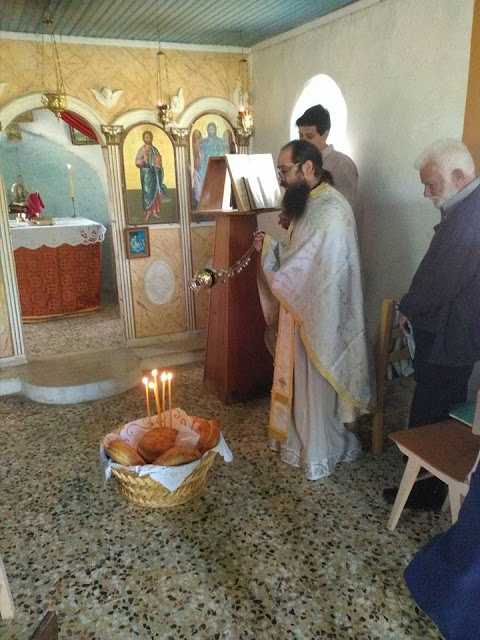 Ο εορτασμός Ανακομιδής των Ιερών Λειψάνων στο Εκκλησάκι του Αγίου Αθανασίου στη ΧΡΥΣΟΒΤΣΑ Ξηρομέρου (φωτο) - Φωτογραφία 20