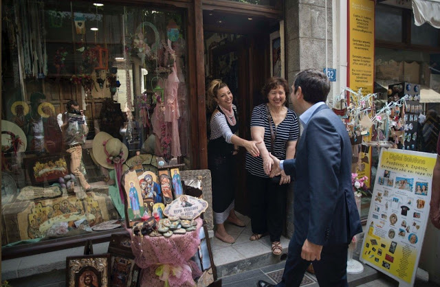 Επίσκεψη Τσίπρα στη Λήμνο - Η βόλτα στα καταστήματα και τα απρόοπτα! (ΦΩΤΟ & ΒΙΝΤΕΟ) - Φωτογραφία 3