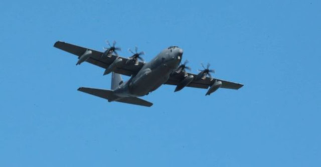Σοκαριστικό ντοκουμέντο: Η στιγμή που το C-130 βουτά και καρφώνεται με τη «μύτη» στο έδαφος - Φωτογραφία 4