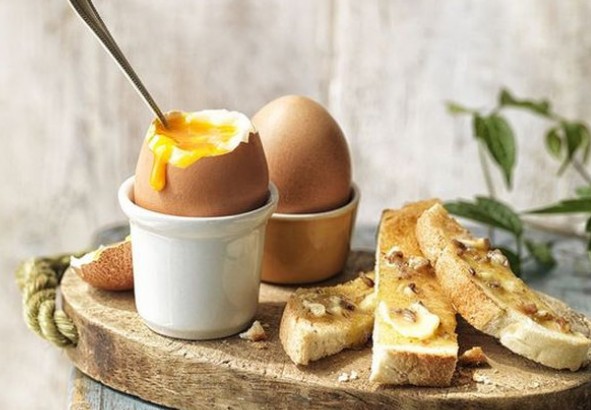 Βρες το ιδανικό βράσιμο: 2 ιδέες με βραστά αυγά που θα λατρέψεις - Φωτογραφία 1