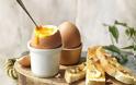 Βρες το ιδανικό βράσιμο: 2 ιδέες με βραστά αυγά που θα λατρέψεις