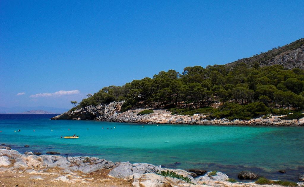 Όλα όσα πρέπει να γνωρίζεις για το πευκόφυτο τουριστικό νησί, που βρίσκεται μία ώρα από την Αθήνα! [photos] - Φωτογραφία 5