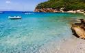 Όλα όσα πρέπει να γνωρίζεις για το πευκόφυτο τουριστικό νησί, που βρίσκεται μία ώρα από την Αθήνα! [photos] - Φωτογραφία 4