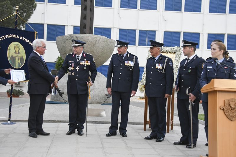 Βράβευση του Αρχηγού της Ελληνικής Αστυνομίας με το Μετάλλιο Αξίας και Τιμής της Κύπρου - Φωτογραφία 4