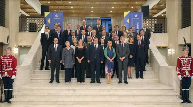 Ο ΥΕΘΑ Πάνος Καμμένος στο Άτυπο Συμβούλιο των Υπουργών Άμυνας της Ευρωπαϊκής Ένωσης στη Σόφια - Φωτογραφία 2