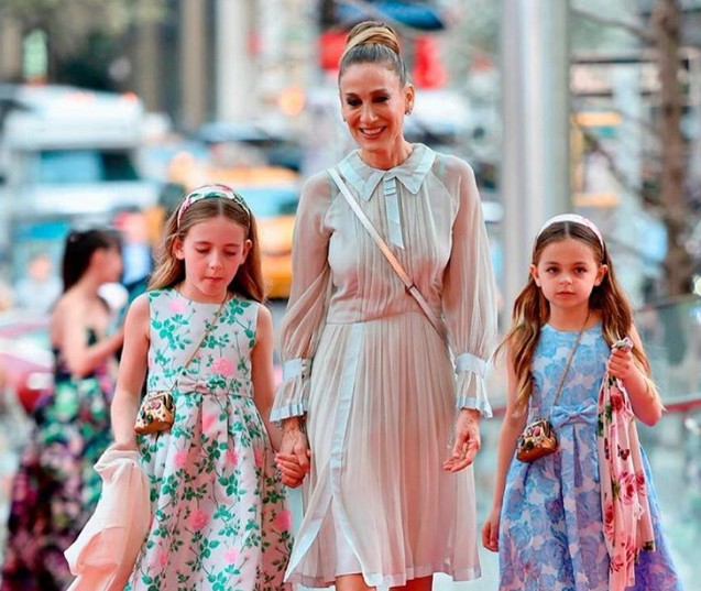 Sarah Jessica Parker: Η σπάνια εμφάνιση μαζί με τις κόρες της στο κόκκινο χαλί - Φωτογραφία 3