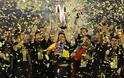 Η στέψη της πρωταθλήτριας - Η ΑΕΚ μετά από 24 χρόνια κατέκτησε το πρωτάθλημα Ελλάδας (ΦΩΤΟ & ΒΙΝΤΕΟ) - Φωτογραφία 3