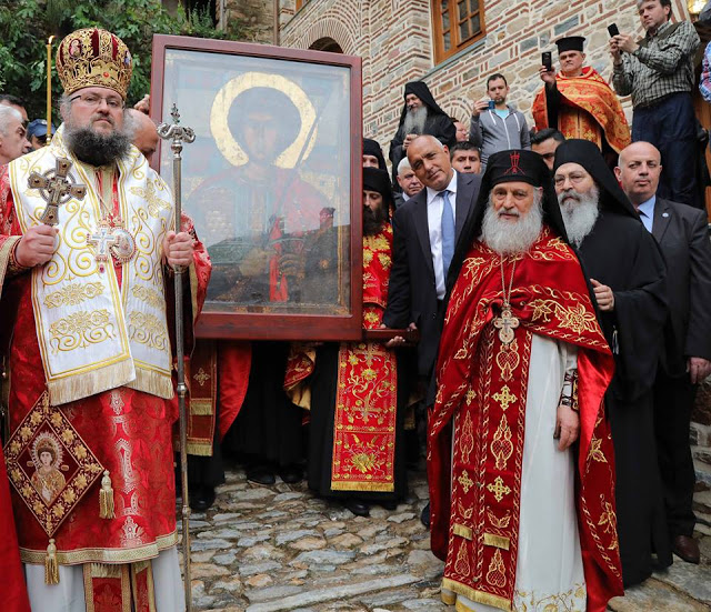 10601 - Φωτογραφίες από το σημερινό προσκύνημα του Βούλγαρου πρωθυπουργού στην πανηγυρίζουσα Ιερά Μονή Ζωγράφου και την επίσημη επίσκεψή του στην Ιερά Κοινότητα του Αγίου Όρους - Φωτογραφία 20