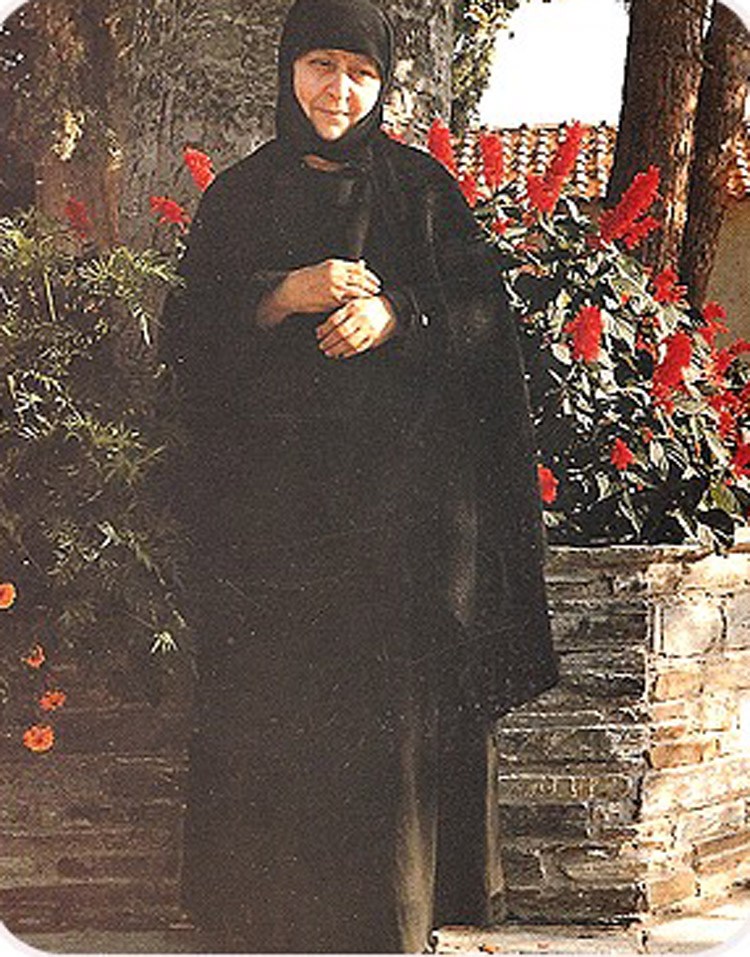 Όταν η Αγία Σοφία της Κλεισούρας συνάντησε την Γερόντισσα Μακρίνα - Φωτογραφία 2