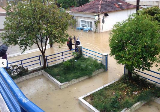 Λευκάδα: Εικόνες καταστροφής στη Βασιλική – Πλημμύρισαν σπίτια και ξενοδοχεία - Φωτογραφία 2