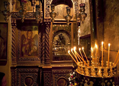 Η Ιερή Εικόνα της Παναγίας της Μεγαλοσπηλαιώτισσας στην Ιερά Μονή Μεγάλου Σπηλαίου Καλαβρύτων - Φωτογραφία 1