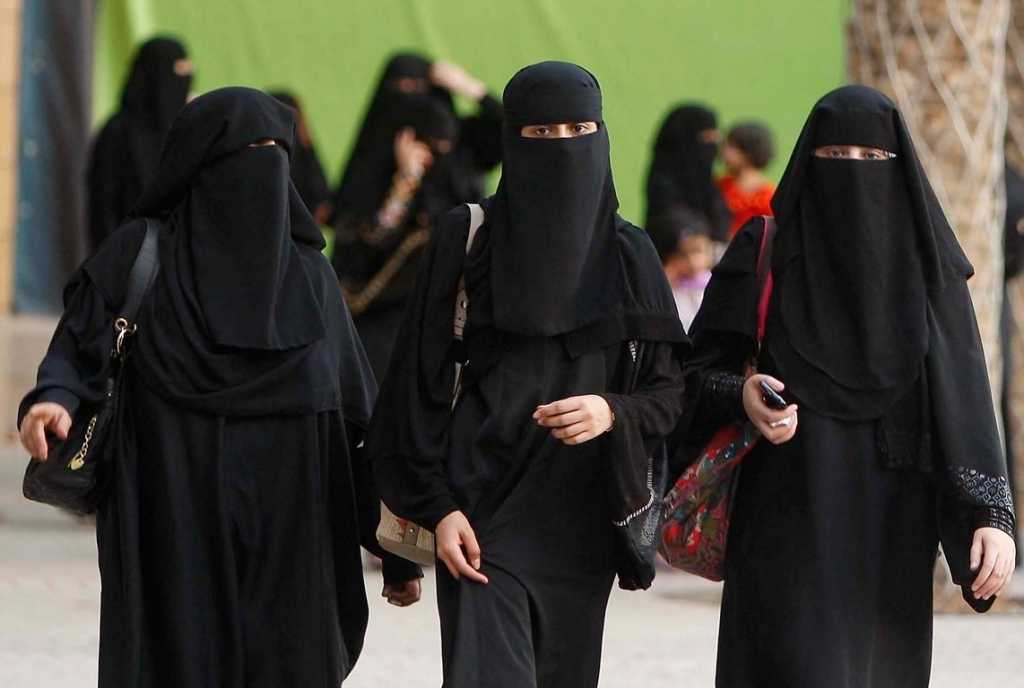 Σαουδική Αραβία: Από 24 Ιουνίου οι γυναίκες θα μπορούν να οδηγούν - Φωτογραφία 1