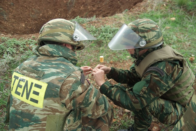 Τάγμα Εκκαθάρισης Ναρκοπεδίων Ξηράς: Οι επίλεκτοι του Μηχανικού - Φωτογραφία 4