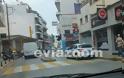 Χαλκίδα: Αστυνομικός πάρκαρε το περιπολικό σε διάβαση πεζών πάνω στο δρόμο για να διενεργήσει τροχονομικό έλεγχο σε νεαρό δικυκλιστή (ΦΩΤΟ) - Φωτογραφία 4