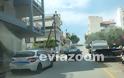 Χαλκίδα: Τροχαίο με υλικές ζημιές στην οδό Τραλλέων (ΦΩΤΟ) - Φωτογραφία 2