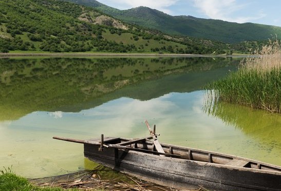 Ζάζαρη, η ομορφότερη λίμνη της Ελλάδας - Φωτογραφία 1