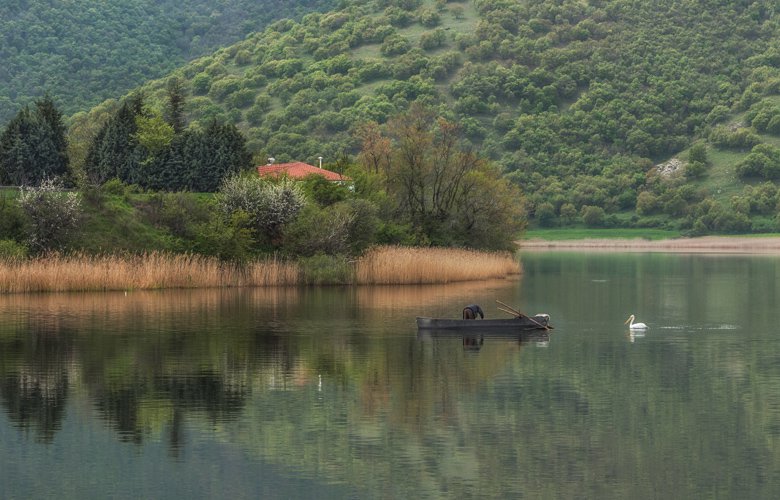 Ζάζαρη, η ομορφότερη λίμνη της Ελλάδας - Φωτογραφία 3