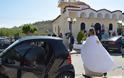 Άγιος Χριστόφορος ο προστάτης των οδηγών - Ιερέας αγιάζει τα αυτοκίνητα (φωτο)