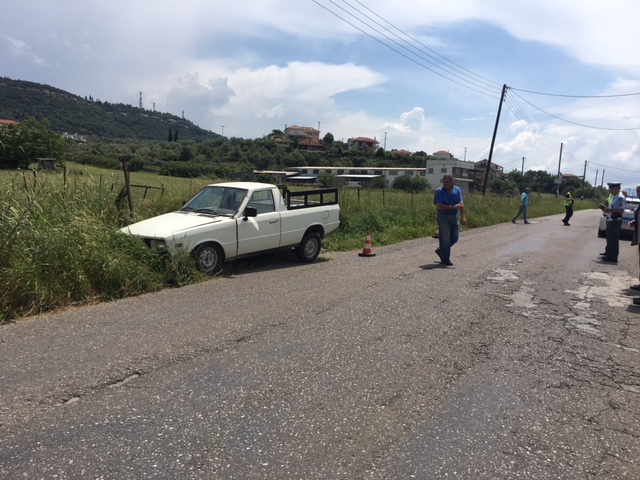 Αγρίνιο: Εκτροπή αγροτικού κοντά στον κόμβο Αμαλίας – Στο νοσοκομείο ο οδηγός (φωτο) - Φωτογραφία 1