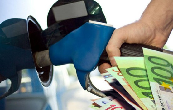 Φωτιά οι τιμές στα καύσιμα - Πόσο αυξάνονται αμόλυβδη και πετρέλαιο κίνησης - Φωτογραφία 1