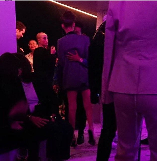 Bella Hadid -The Weeknd: Εθεάθησαν στις Κάννες σε τρυφερά στιγμιότυπα! - Φωτογραφία 3