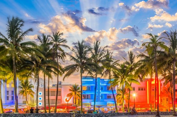 Welcome to Miami! Το μικρό ψαροχώρι που έγινε σύμβολο της χλιδής και του πάρτι - Φωτογραφία 1
