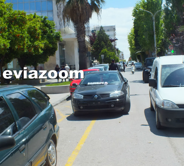 Χαλκίδα: Βγήκε έξω από τα δικαστήρια και βρήκε το αυτοκίνητο της χωρίς πινακίδες (ΦΩΤΟ) - Φωτογραφία 9