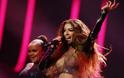 Eurovision 2018: Αποθέωση για την Φουρέιρα έξω από το στάδιο - Οι πρώτες δηλώσεις της
